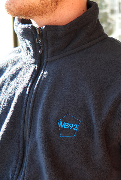 Broderie côté coeur logo MB92